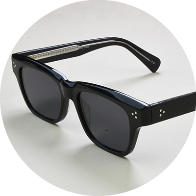 Oliver Peoples